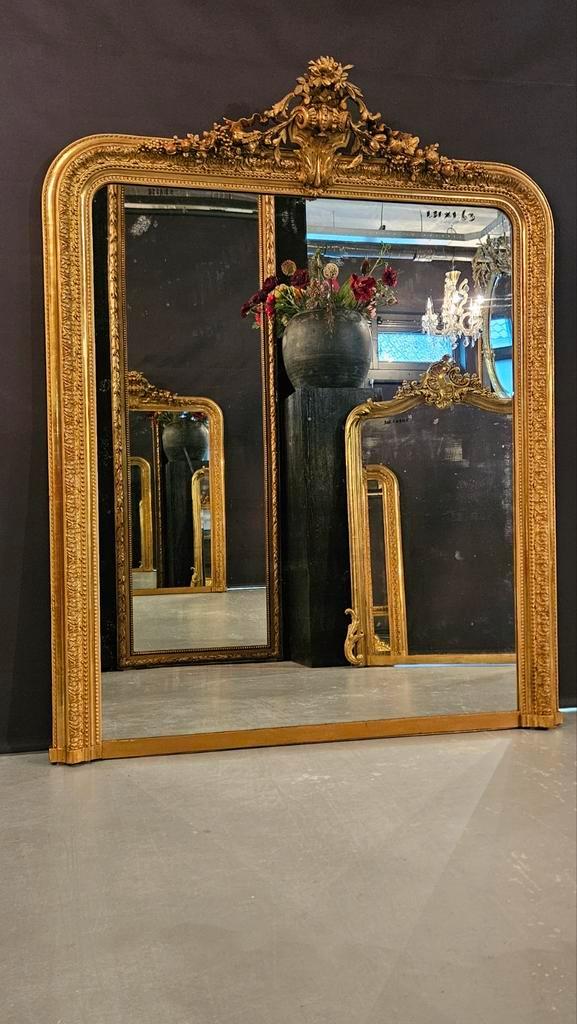 Antieke bladgouden kuifspiegel.. (1.31 x 1.63 mtr.hoog.), Antiek en Kunst, Antiek | Spiegels, 50 tot 100 cm, Rechthoekig, Ophalen of Verzenden