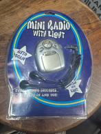Mini radio in verpakking, Computers en Software, Processors, Ophalen, Zo goed als nieuw