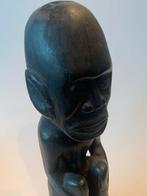 Houten Beeld - Handgesneden Figuur Zittend Model Kunstobject, Antiek en Kunst, Ophalen of Verzenden