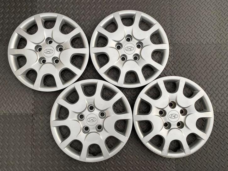 Set originele Hyundai I30 wieldoppen 15 inch, Auto diversen, Wieldoppen, Gebruikt, Ophalen of Verzenden