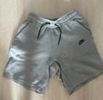 Nike tech short xl 158-170 grijs 164, Jongen, Ophalen of Verzenden, Broek, Zo goed als nieuw