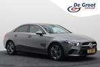 Mercedes-Benz A-Klasse 200 Launch Edition Automaat LED, Appl, 65 €/maand, Gebruikt, 4 cilinders, Leder en Stof