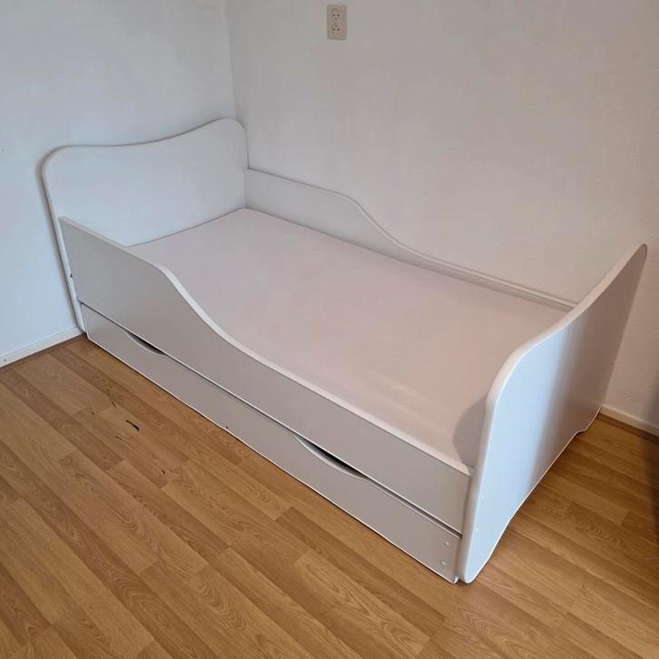 Ikea Kinderledikant 167x87, Kinderen en Baby's, Kinderkamer | Bedden, Gebruikt, 160 tot 180 cm, 70 tot 85 cm, Lattenbodem, Ophalen