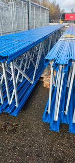 Nieuwe industriële palletstelling, Ophalen