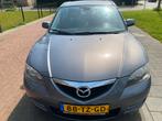 Mazda 3 1.6 Sedan 2007 Grijs, Auto's, Mazda, 47 €/maand, Origineel Nederlands, Te koop, Zilver of Grijs
