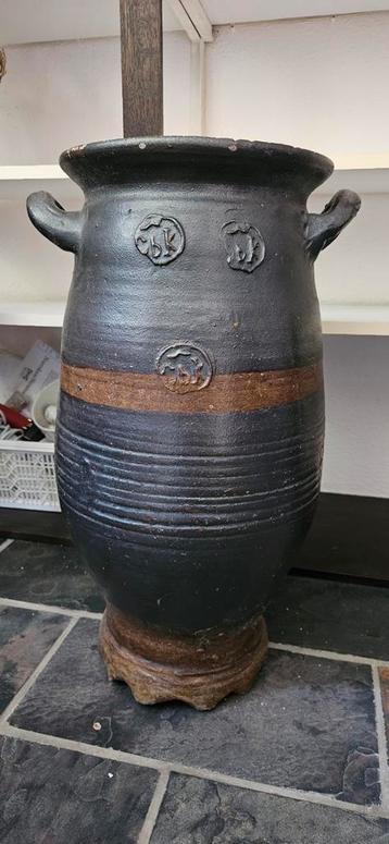 Grote oude terracotta vaas – vermoedelijk 18e/19e eeuw  beschikbaar voor biedingen