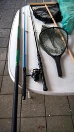 TE koop aangeboden 3x vishengels met twee stoelen. en net., Watersport en Boten, Hengelsport | Algemeen, Ophalen of Verzenden