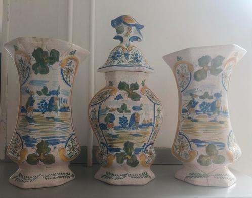 Delft Kaststel Vazen De Drie Klokken (1670-1841), Antiek en Kunst, Antiek | Vazen, Ophalen of Verzenden