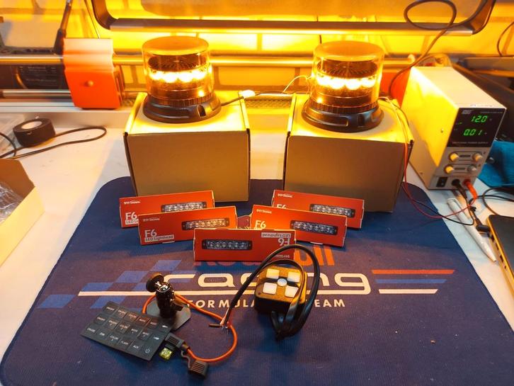 Zwaailamp zwaailicht flitslamp flitslicht set ece r65, Auto diversen, Overige Auto diversen, Ophalen of Verzenden