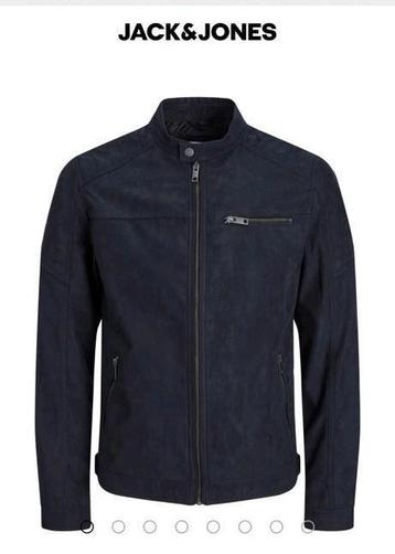 Jas jack and jones M zwart beschikbaar voor biedingen