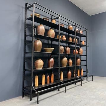 Industriële ijzeren bibliotheek schappen stelling wand kast beschikbaar voor biedingen