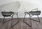 Twee Harry Bertoia, Diamond Chairs 421, Black & White with B, Ophalen, Gebruikt, Twee, Metaal