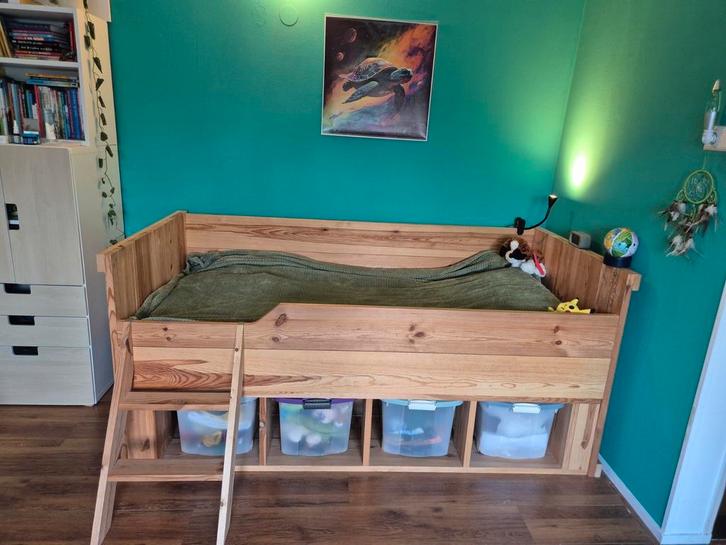 Kajuitbed hout 90x200 incl matras en Auping spiraalbodem, Kinderen en Baby's, Kinderkamer | Bedden, Zo goed als nieuw, 180 cm of meer