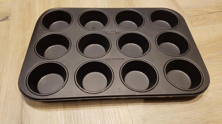 Muffin bakblaat voor 12 muffins 38x26x3cm, Hobby en Vrije tijd, Taarten en Cupcakes maken, Gebruikt, Bakvorm, Cupcakes, Ophalen of Verzenden