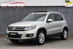Volkswagen Tiguan 1.4 TSI Sport & Style Pano|Xenon|Trekhaak, Voorwielaandrijving, 15 km/l, Gebruikt, Zwart