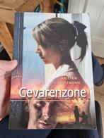 Kirsten Heitzmann - Gevarenzone, Ophalen of Verzenden, Zo goed als nieuw, Nederland, Kirsten Heitzmann