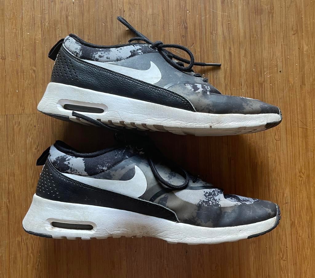 Nike air max thea, 38,5, Kleding | Dames, Ophalen of Verzenden, Zo goed als nieuw, Overige kleuren, Sneakers of Gympen