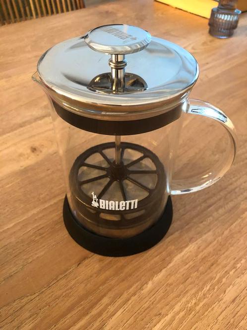 Bialetti melkopschuimer. Als nieuw!, Witgoed en Apparatuur, Melkopschuimers, Zo goed als nieuw, Handmatige melkopschuimer, Ophalen