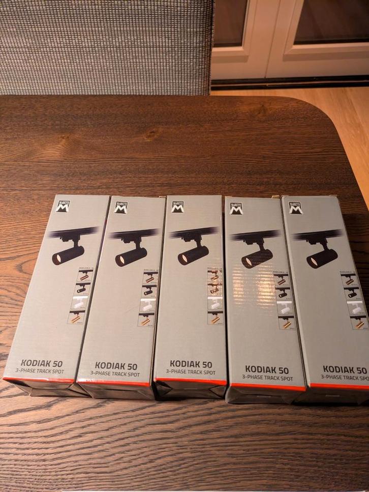 Railverlichting met vijf kodiak spots van Maretti NIEUW, Huis en Inrichting, Lampen | Losse lampen, Ophalen