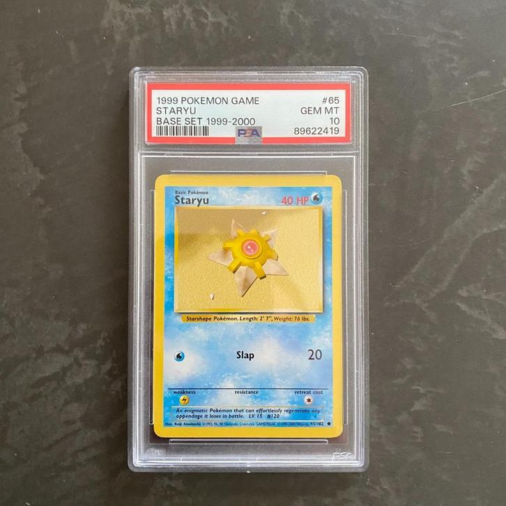 Pokemon #65 Staryu Base Set 1999-2000 PSA 10, Hobby en Vrije tijd, Verzamelkaartspellen | Pokémon, Zo goed als nieuw, Ophalen of Verzenden