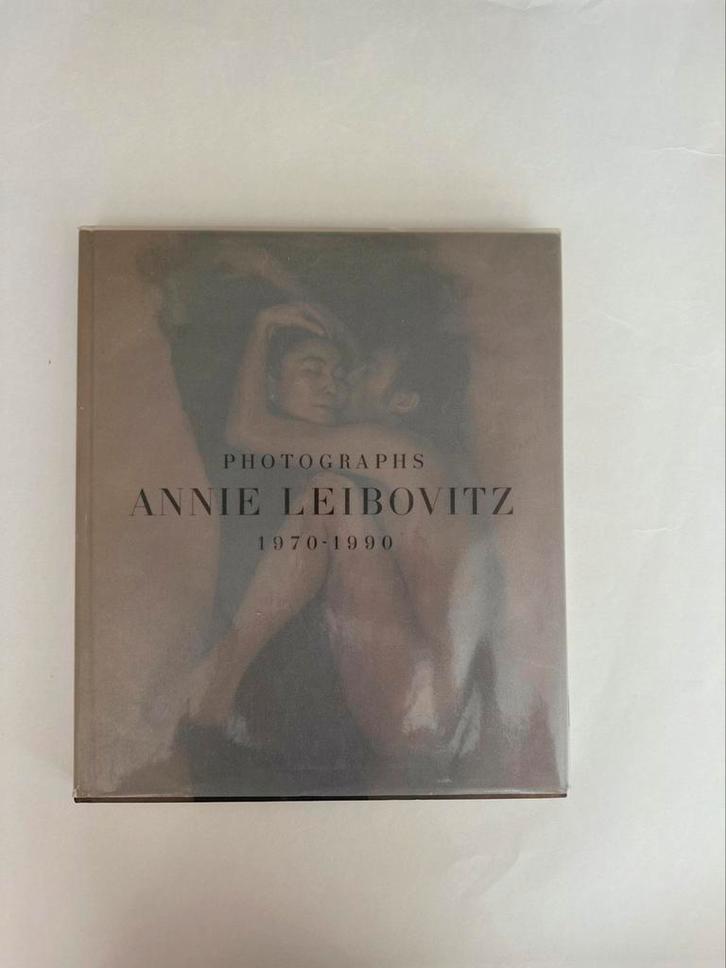 Annie Leibovitz – Photographs 1970–1990 (1e druk), Boeken, Kunst en Cultuur | Fotografie en Design, Zo goed als nieuw, Fotografen