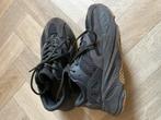 Yeezy’s maat 40, Kleding | Dames, Ophalen of Verzenden, Grijs, Sneakers of Gympen, Zo goed als nieuw