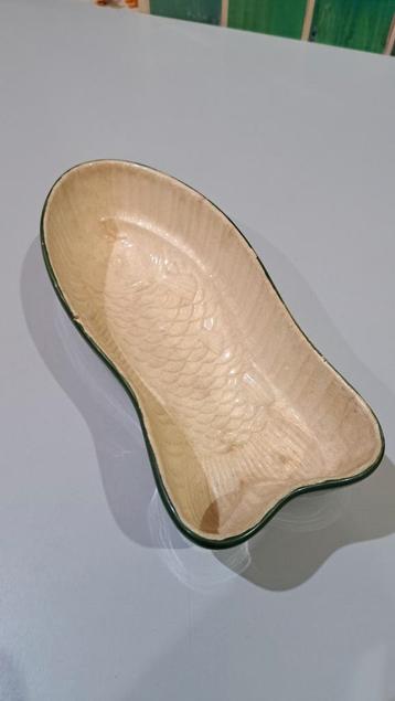 Vintage brocante vis puddingvorm keramiek beschikbaar voor biedingen