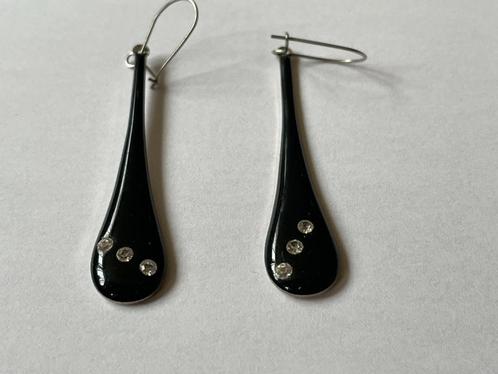 Lange oorhangers, Sieraden, Tassen en Uiterlijk, Oorbellen, Zo goed als nieuw, Hangers, Overige materialen, Zwart, Met kristal