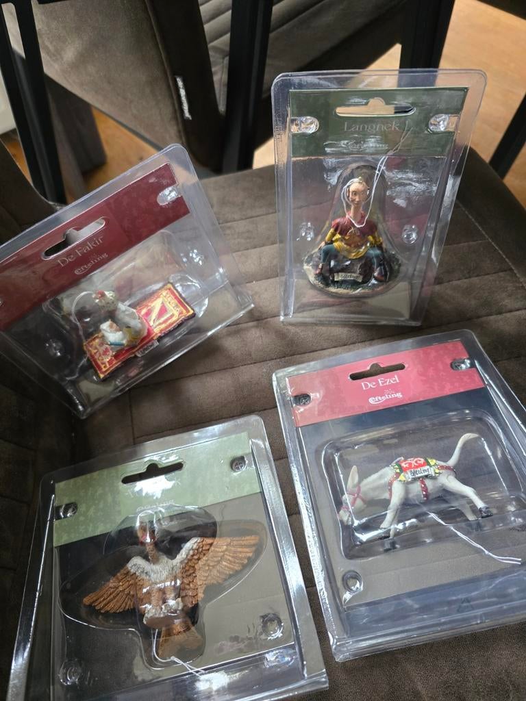 Efteling Hangers - Set van 4, Ophalen of Verzenden, Zo goed als nieuw
