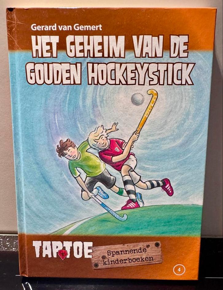 Het geheim van de gouden hockeystick, Boeken, Kinderboeken | Jeugd | onder 10 jaar, Zo goed als nieuw, Fictie algemeen, Verzenden