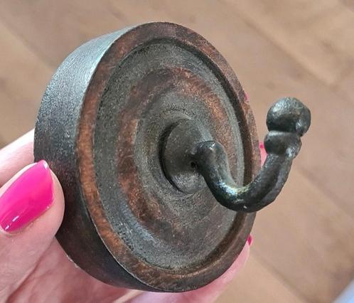 2 Houten Kapstokhaken - 7 cm, Huis en Inrichting, Woonaccessoires | Kapstokken, Zo goed als nieuw, Wandhaken, Minder dan 100 cm