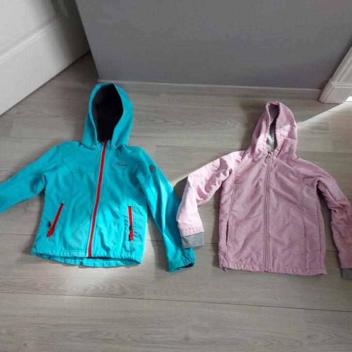 2 meisjes jassen maat 122/128 oa Icepeak, Kinderen en Baby's, Kinderkleding | Maat 122, Gebruikt, Meisje, Jas, Ophalen of Verzenden