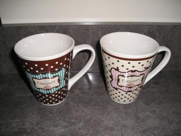 2 chocolademelk mokken  beschikbaar voor biedingen