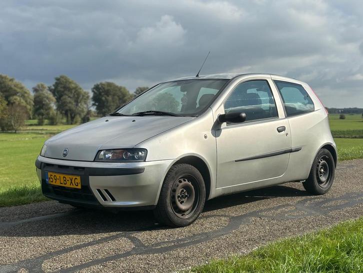 Fiat Punto 1.2 3DR 2002 Grijs, Auto's, Fiat, Particulier, Punto, ABS, Airbags, Airconditioning, Centrale vergrendeling, Elektrische ramen
