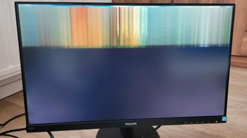 Gratis monitor (mischien defect) beschikbaar voor biedingen
