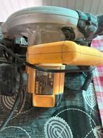Dewalt handcirkelzaag DWE560, Doe-het-zelf en Verbouw, Gereedschap | Zaagmachines, Ophalen, Cirkelzaag, Zo goed als nieuw, 30 tot 70 mm