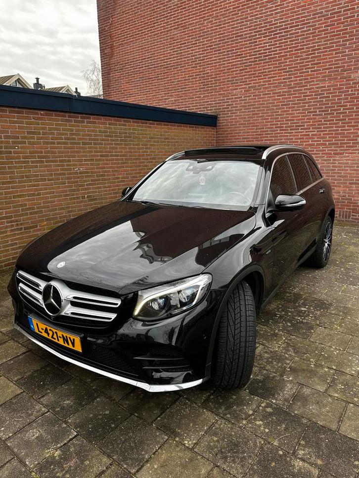 Mercedes-Benz GLC 350e Plug-in Hybrid 327pk 4MATIC AMG pakke, Auto's, Mercedes-Benz, Particulier, GLC, 360° camera, 4x4, ABS, Achteruitrijcamera
