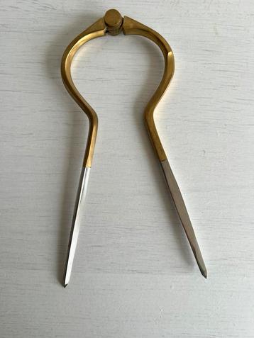 Te Koop Kaartenpasser Verdeelpasser Kompas beschikbaar voor biedingen