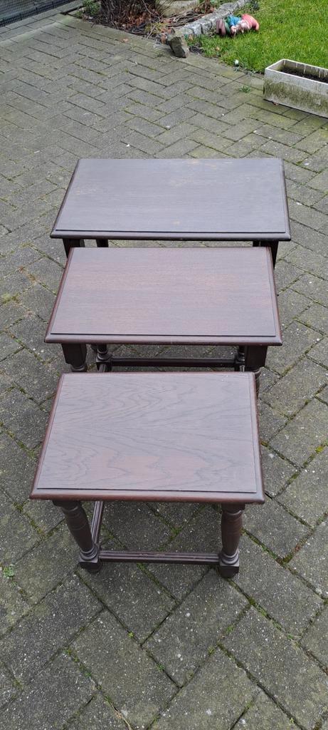 3 robuuste bijzettafeltjes, Huis en Inrichting, Tafels | Bijzettafels, Gebruikt, Rechthoekig, Minder dan 45 cm, Minder dan 55 cm