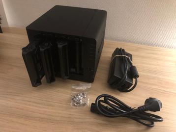 DS412Plus (RS814+) DSM 7.1.1 4gb ram beschikbaar voor biedingen