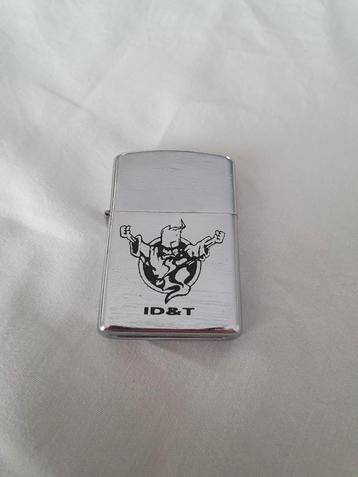 1995 ID&T Zippo (thunderdome collector box) beschikbaar voor biedingen