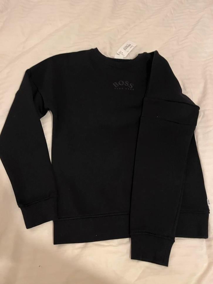 Zwarte Hugo Boss Trui - Nieuw maat 152, Kinderen en Baby's, Kinderkleding | Maat 152, Nieuw, Jongen, Trui of Vest, Ophalen of Verzenden