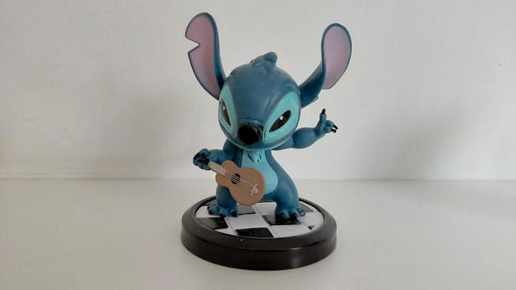 Stitch met gitaar Disney beeld, Verzamelen, Disney, Zo goed als nieuw, Beeldje of Figuurtje, Overige figuren, Ophalen of Verzenden