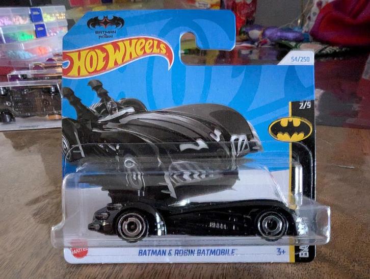 30 - Batman - Batman & Robin Batmobile - HW - Zwart - Nieuw, Hobby en Vrije tijd, Modelauto's | Overige schalen, Nieuw, Auto, Ophalen