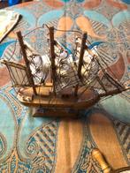 2 zeilschepen 15 cm en barometer ( stuurwiel), Ophalen of Verzenden, Zo goed als nieuw, Zeilboot, Kaart, Foto of Prent