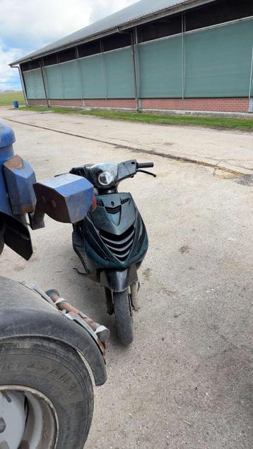 Piaggio zip 70cc  beschikbaar voor biedingen