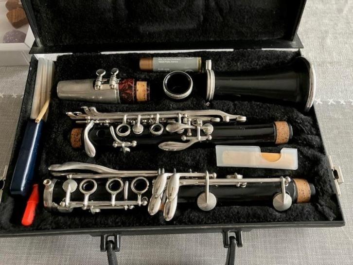 Klarinet Noblet paris    serienummer B01089, Muziek en Instrumenten, Blaasinstrumenten | Klarinetten, Gebruikt, Bes-klarinet, Overige materialen