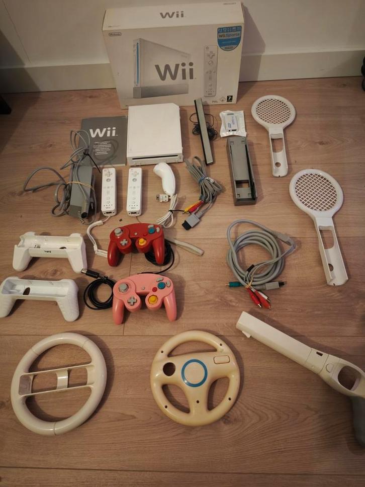 Gave Nintendo Wii set met heel veel spellen en accessoires, Spelcomputers en Games, Spelcomputers | Nintendo Wii, Zo goed als nieuw
