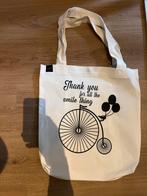 Witte shopper met fiets print, Sieraden, Tassen en Uiterlijk, Tassen | Damestassen, Ophalen of Verzenden, Zo goed als nieuw, Wit