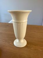 Vaas wedgwood, Gebruikt, Overige kleuren, Aardewerk of Porselein, Ophalen of Verzenden
